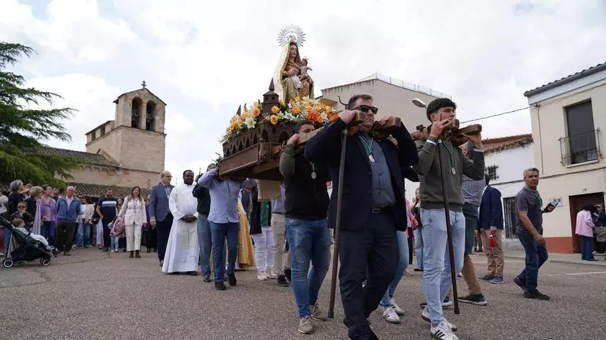 La Virgen de la Guía sale a celebrar el 1 de mayo