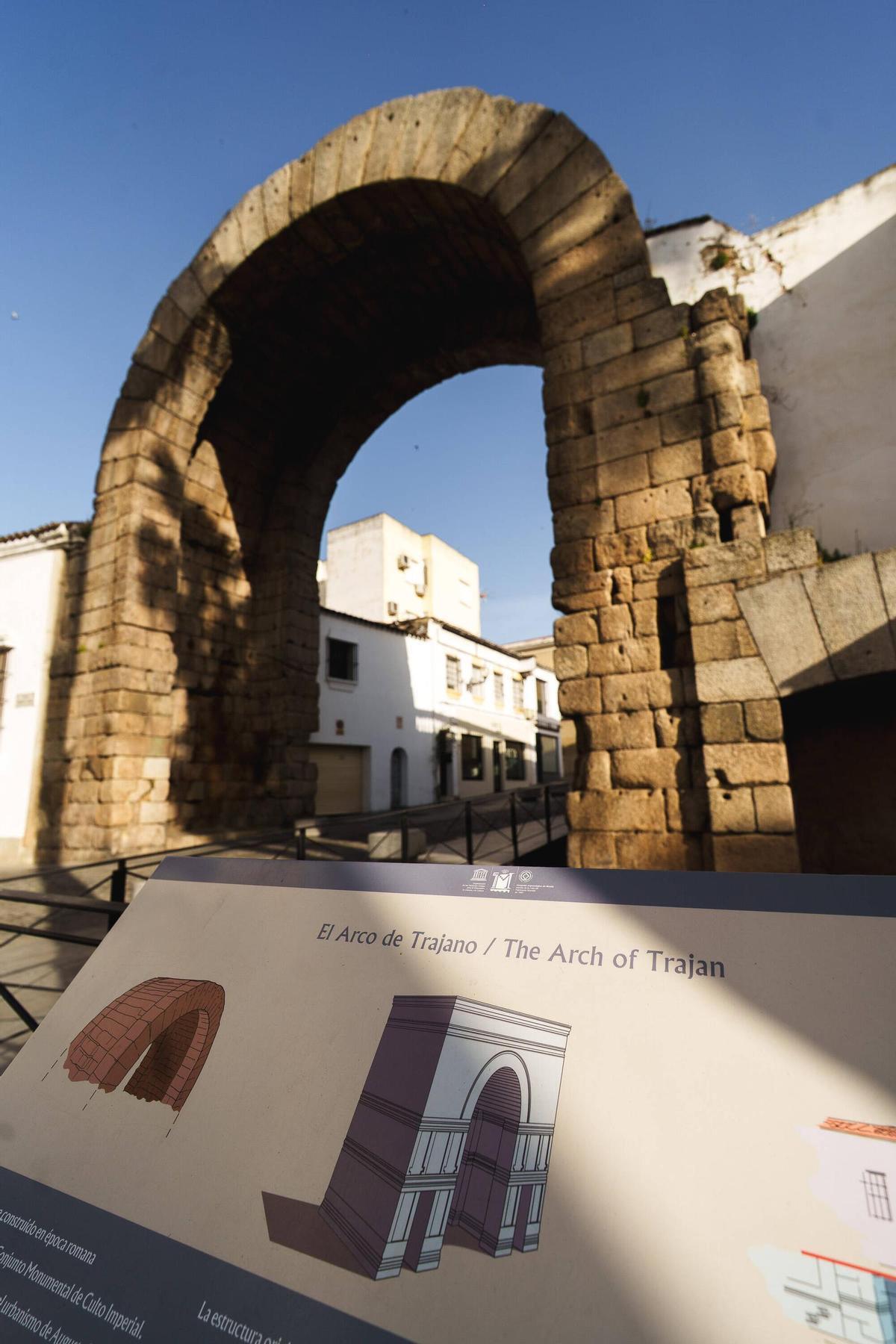 Fotogalería | El Arco de Trajano de Mérida