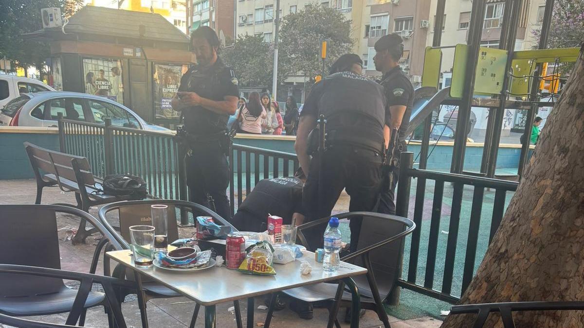 Detenido un hombre tras acorralar a una mujer e intentar llevarse a un niño en Málaga.