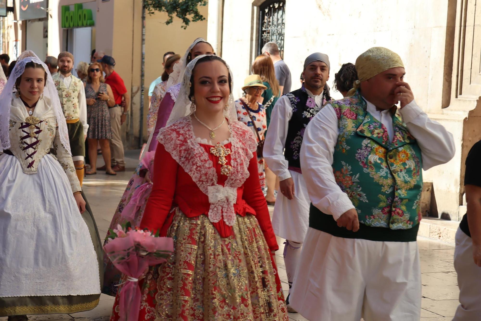 Una Ofrenda en pleno Septiembre con las Fallas del Marítimo