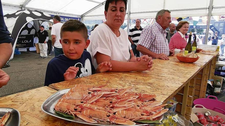 Las cigalas, estrellas de la gastronomía marinense. // S.A.