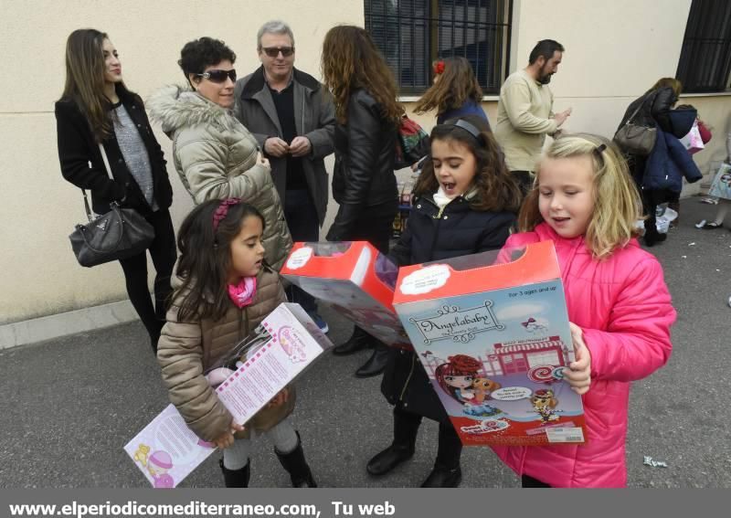 Los Reyes Magos repartieron regalos e ilusiones en Castellón