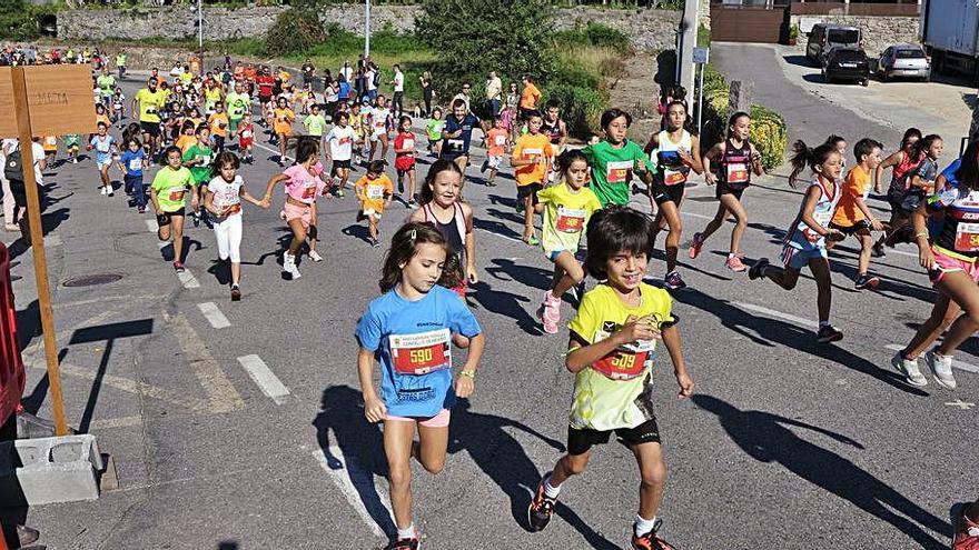 Niños participantes en una reciente edición de la Carreira.