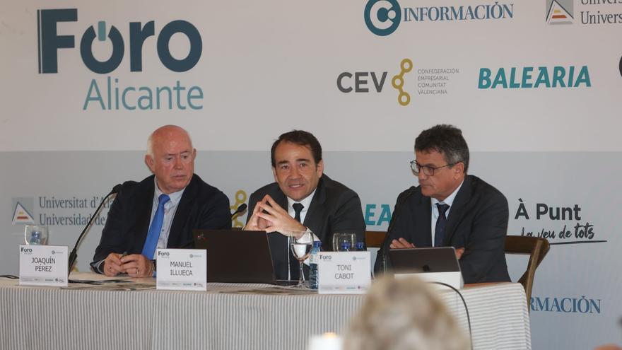 Illueca (IVF): &quot;En todo caso habrá un estancamiento, pero no una crisis severa&quot;