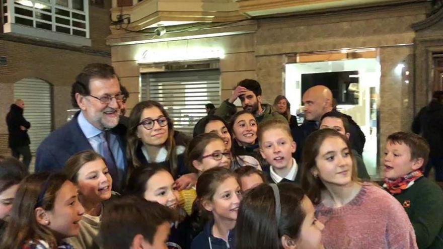 Rajoy visita por sorpresa Cartagena y cena con López Miras