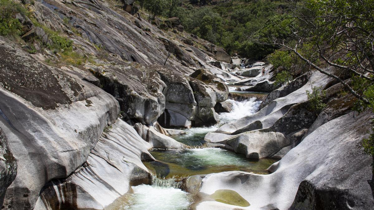 La Garganta de los Infiernos es una de las postales estivales de la provincia de Cáceres