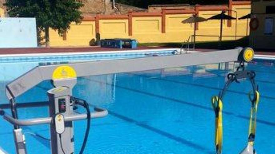 La piscina del Molí Nou és més accessible