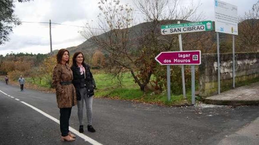 Marisol Díaz y Ana Villarino supervisan las obras. // FdV