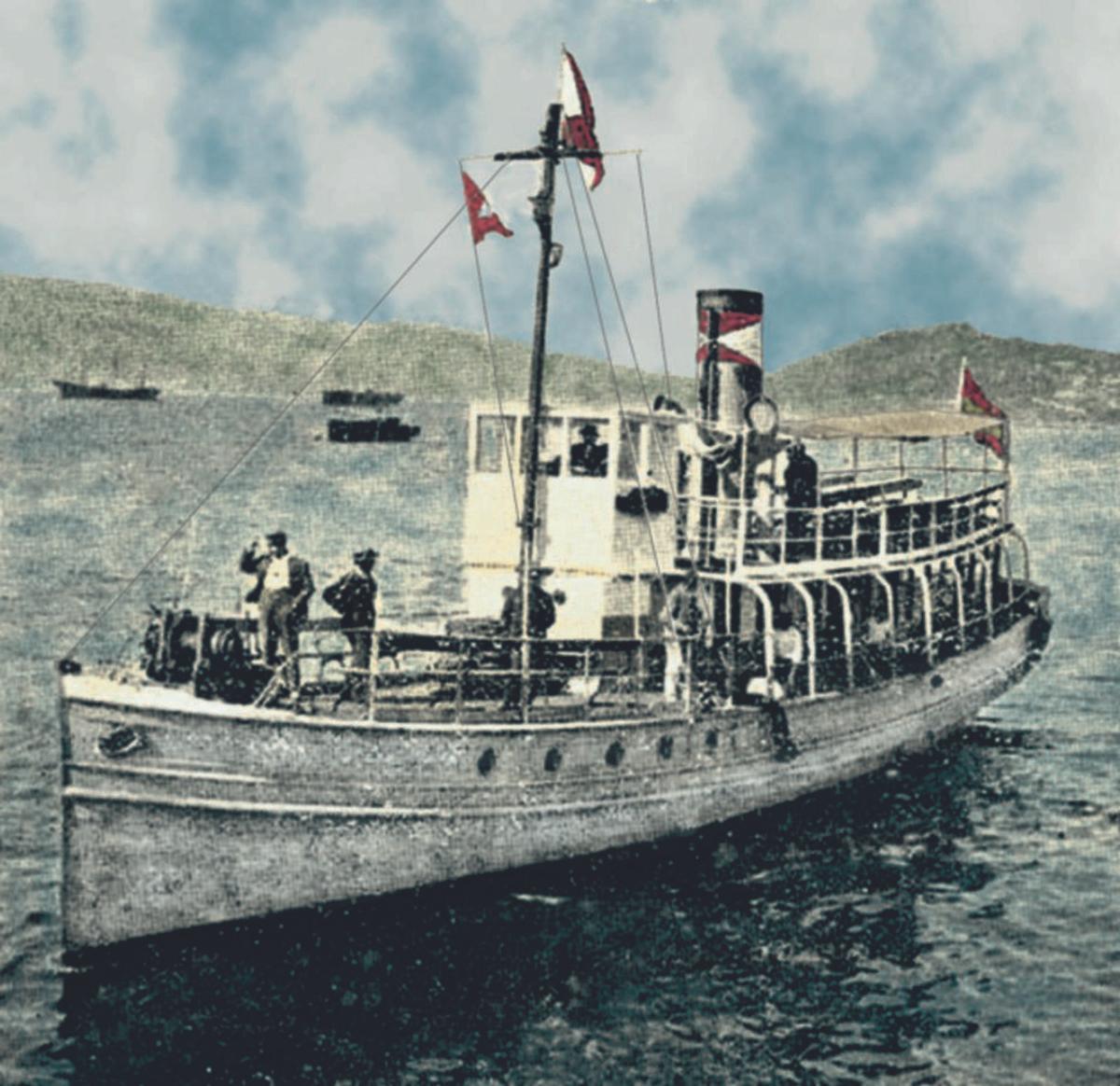 Barco de Vapores na ruta Ferrol-A Coruña. | Arquivo do autor