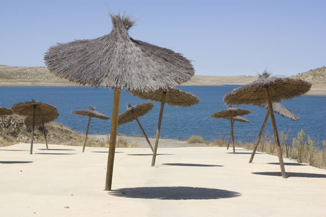 Las playas de interior también tienen su encanto, como esta de Extremadura