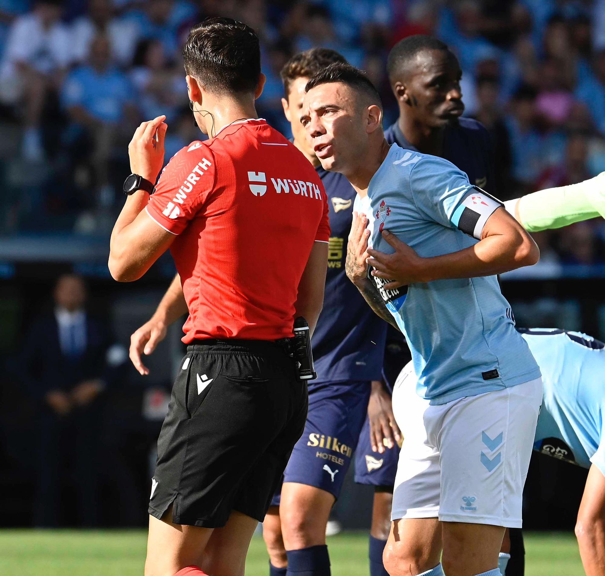 Las mejores fotografías del estreno liguero con victoria del Celta ante el Alavés