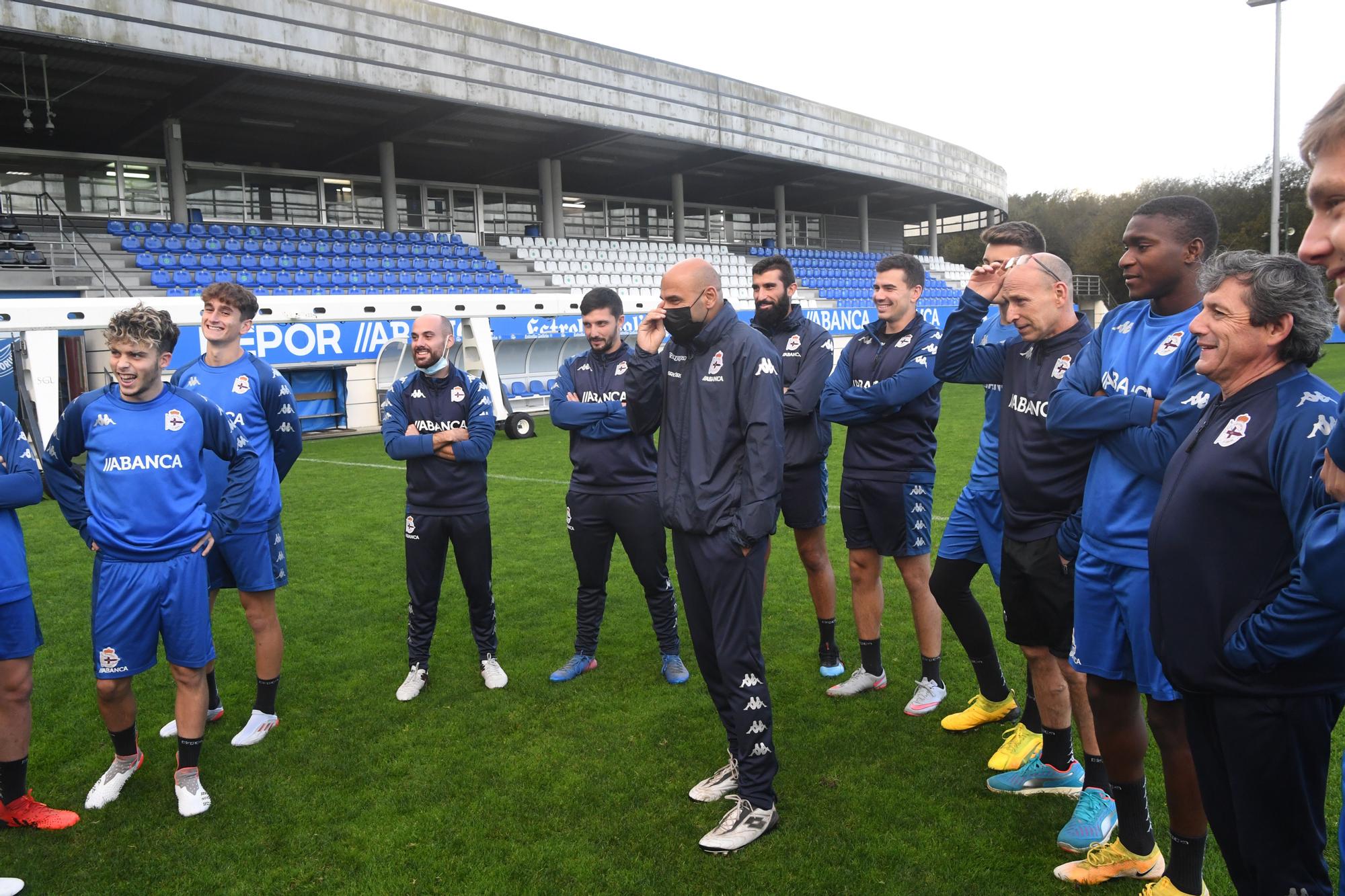 Entrenamiento del Juvenil antes del partido de la Youth League