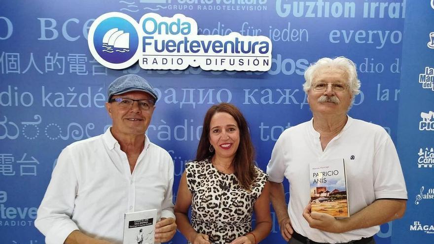 Domingo Fuentes y Marcos Hormiga participan en la Feria Insular del Libro de Fuerteventura