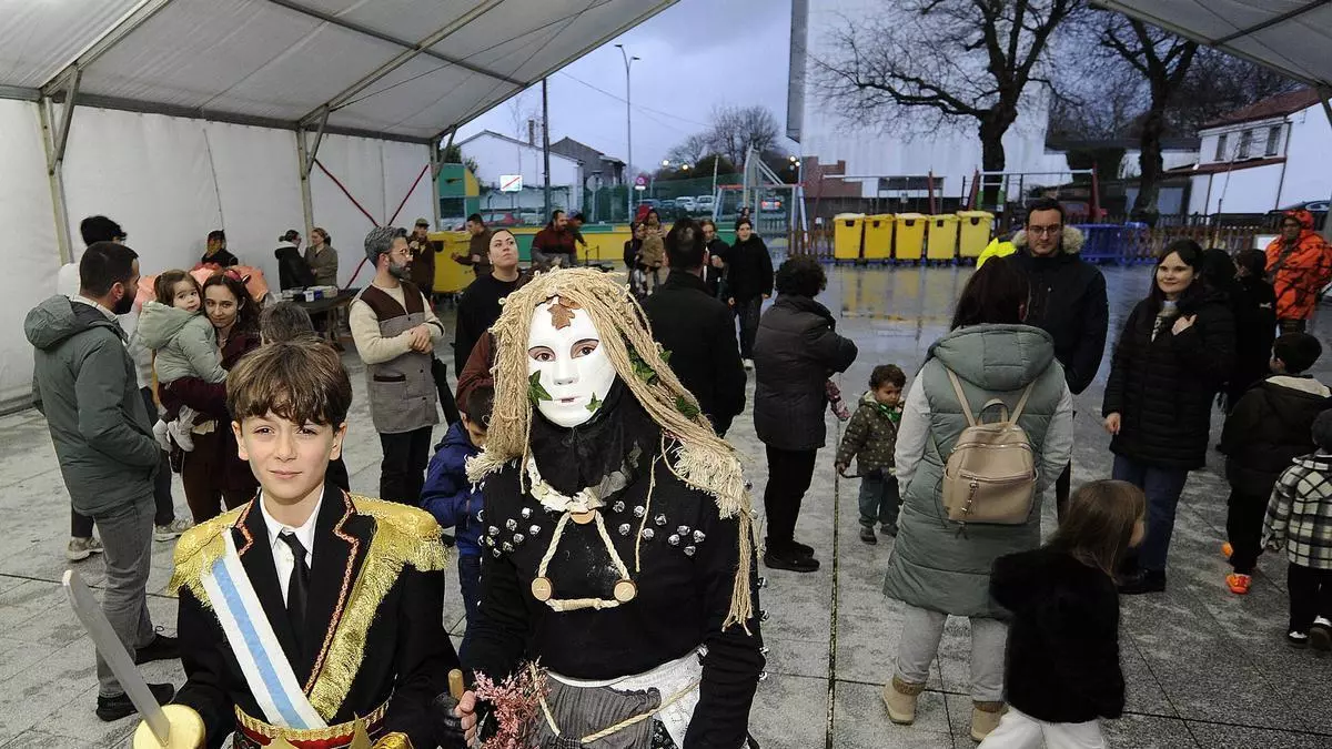 El ingenio se hace máscara y activa el desenfreno