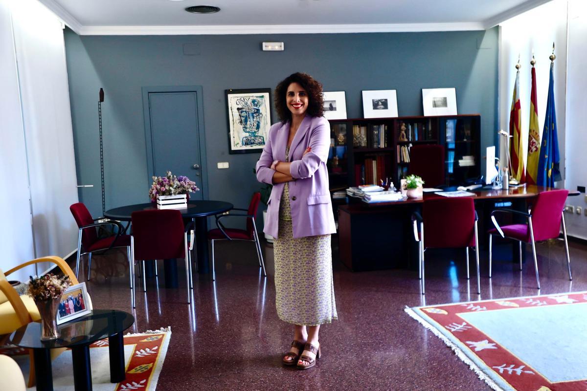 Cristina Mora en su despacho