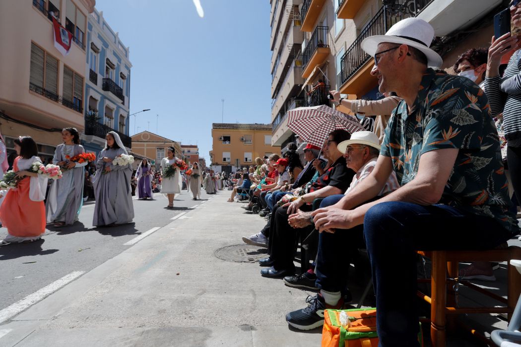 Flores y alegría para despedir la Semana Santa Marinera en el desfile de Resurrección