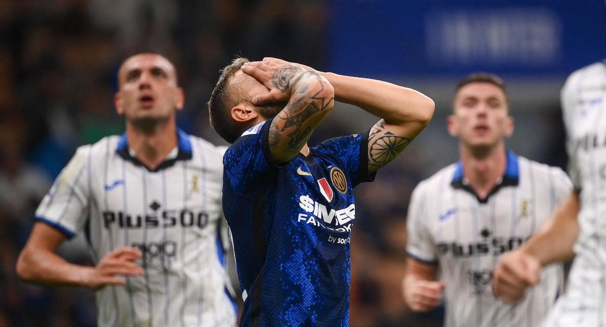 Dimarco se lamenta después de fallar el penalti que pudo significar la victoria