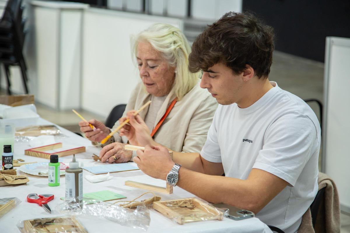 Participantes en uno de los talleres del festival.
