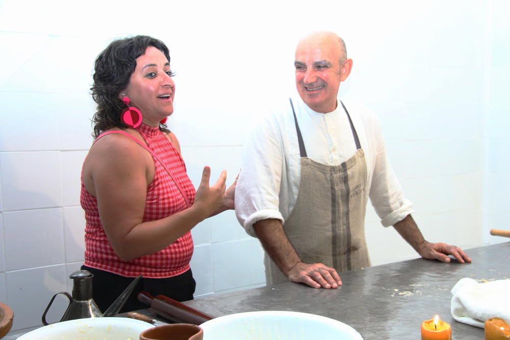 Neuer Bäcker in Traditions-Bäckerei Forn des Teatre