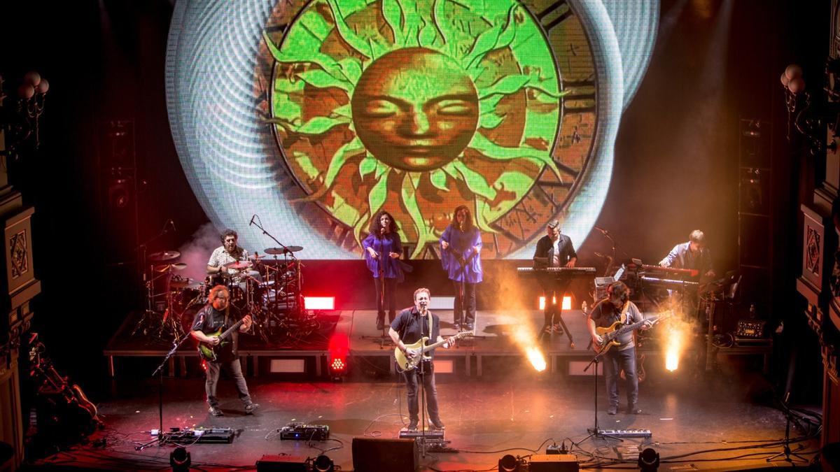Un concierto de la banda asturiana "Pûlsar to Floyd".