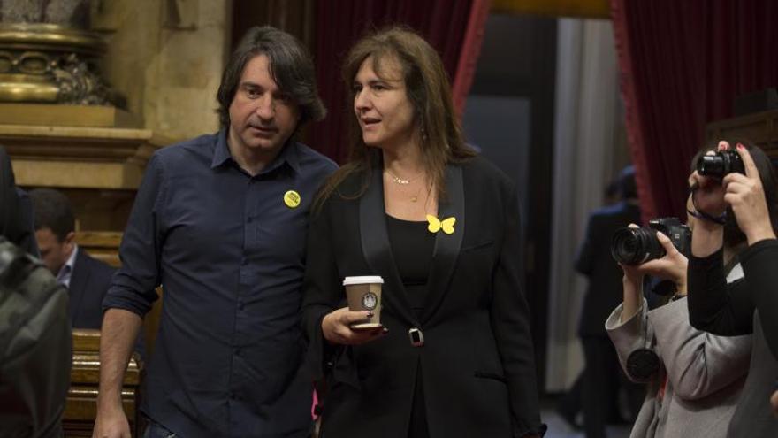 Francesc de Dalmases
i Laura Borràs,
al Parlament.