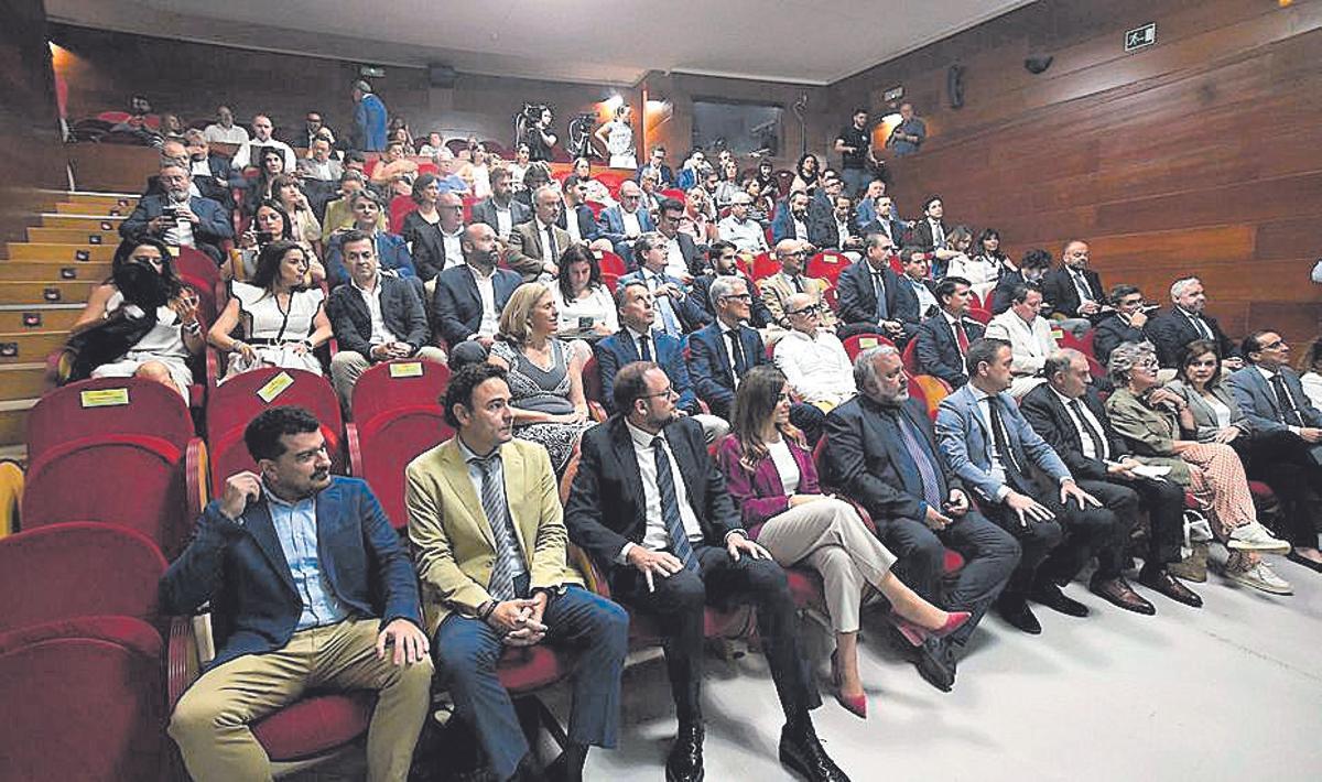 El evento completó el aforo del salón de actos del Edificio Moneo.