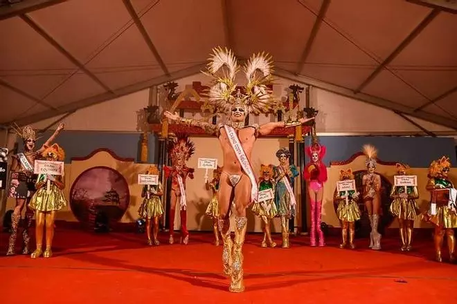 Drag Quirón se convierte en la primera reinona del Carnaval de Teror