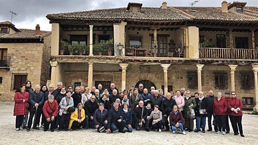 Participantes en la excursión del Concello de A Laracha.