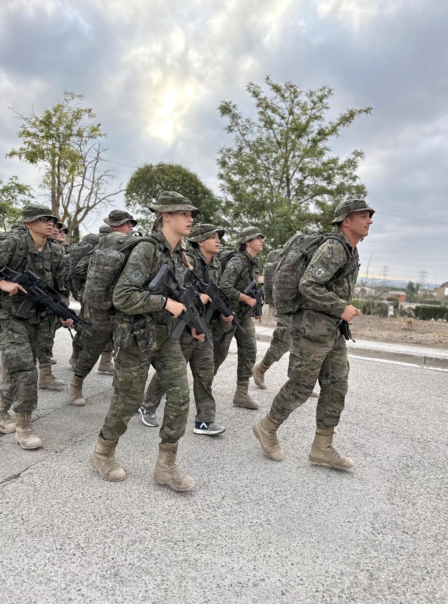 La instrucción militar de la princesa Leonor en Zaragoza, en imágenes