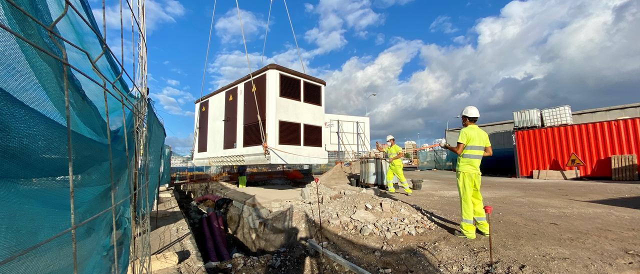 Obras de instalación de la red eléctrica para el suministro a buques en el Muelle Pesquero del Puerto de Las Palmas.