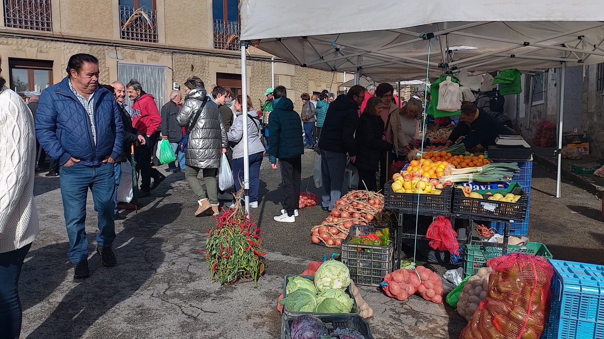 Mañana de fiesta en Mombuey por San Martino