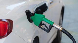 El precio de la gasolina y del diésel en Málaga vuelve a elevarse en plena 'operación salida'