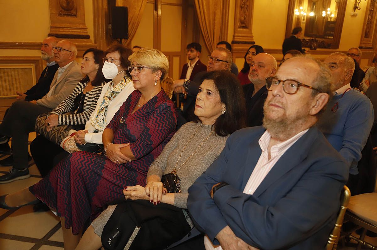 Presentación del libro del 50 aniversario de la Faculta de Filosofía y Letras