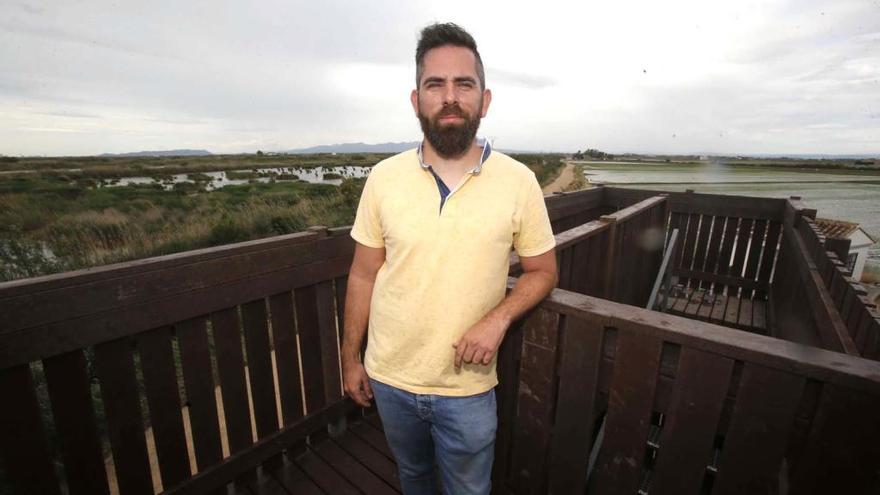 Carlos Martínez, fundador de CM Plastik, en el mirador de la Albufera.