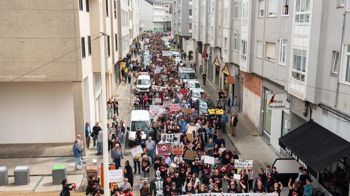 Manifestación convocada por la plataforma Stop Biogás na Laracha.