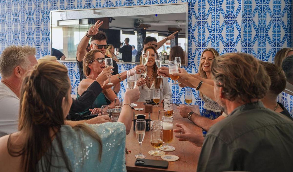 Nassau Beach Club es punto de encuentro de turistas y residentes cada verano. | NASSAU GROUP