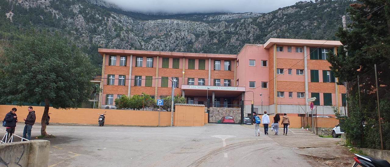 Educación solo ha ejecutado una de las 17 inversiones comprometidas en Sóller