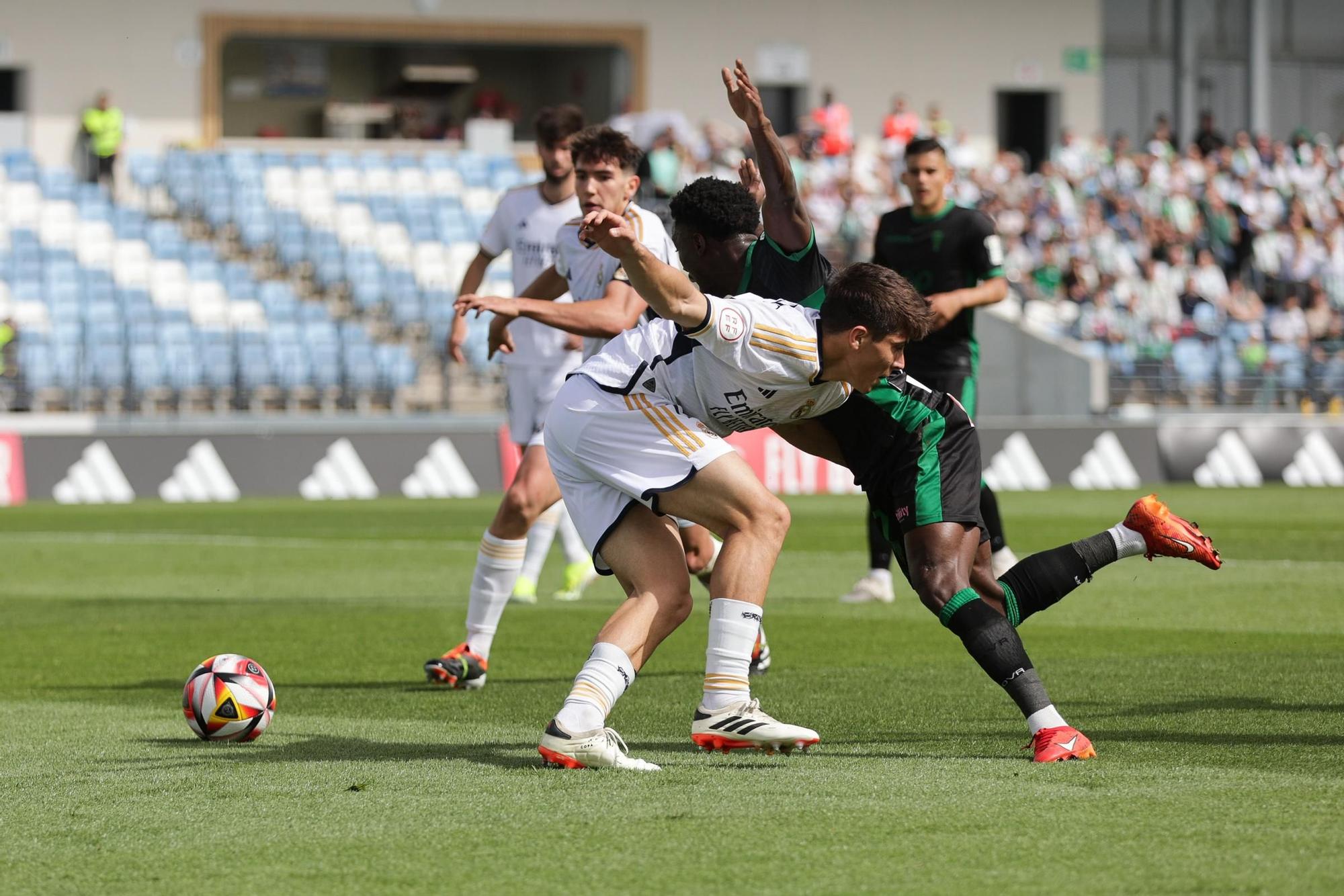 Real Madrid Castilla-Córdoba CF: las imágenes del partido en el Alfredo Di Stéfano