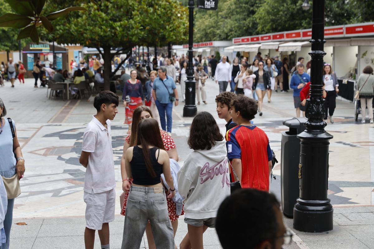 El ambiente de la Feria del Libro de Gijón, en imágenes El ambiente de la Feria del Libro de Gijón, en imágenes