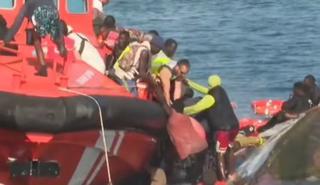 El equipo médico de El Hierro, después del vuelco del cayuco: «Hemos llorado como nunca. La imagen en el muelle era dantesca»