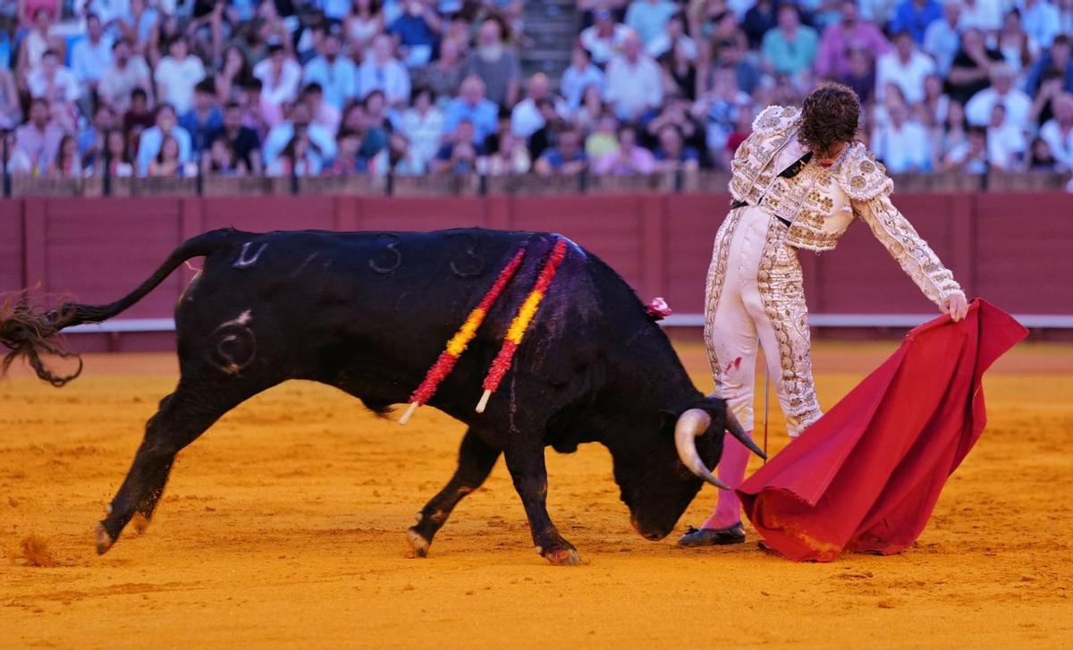 Un gran muletazo de Israel Guirao en Sevilla