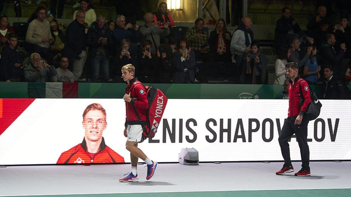 Shapovalov se estrenó con victoria en la Davis