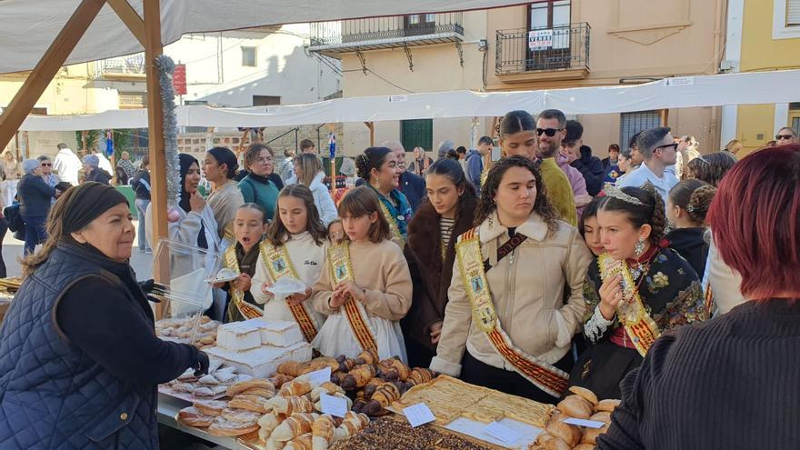 Les Coves cierra su Fira de Nadal con mucho público y propuestas