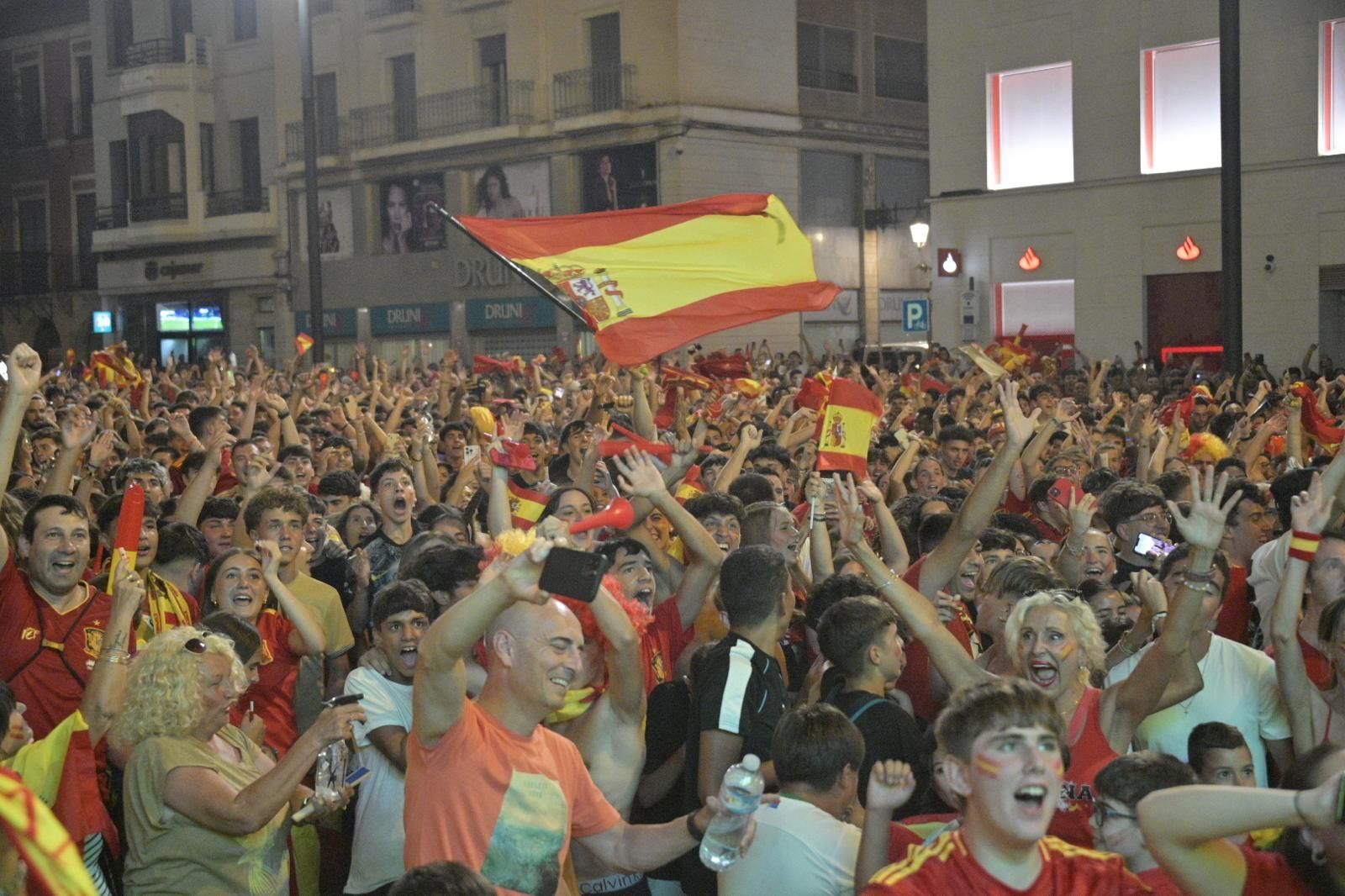 España- Inglaterra: La provincia de Alicante se prepara para la final