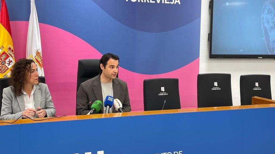 Torrevieja saca del recinto de Fitur el principal acto de su oferta turística