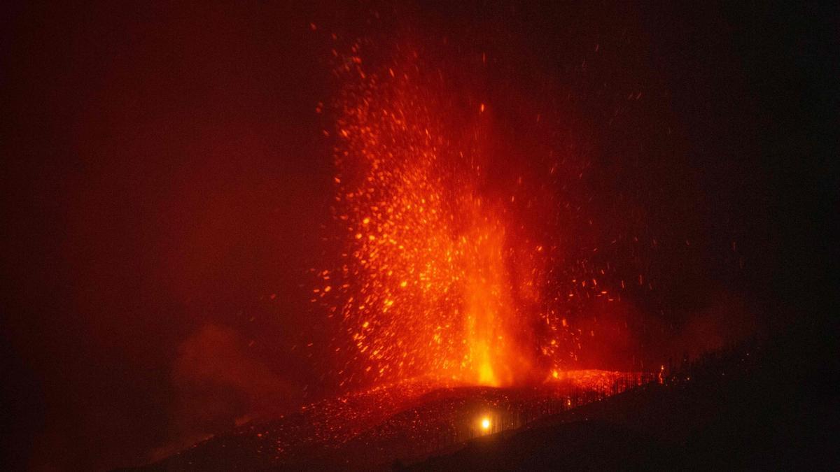 El volcán de La Palma, en plena actividad