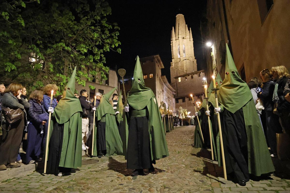 Les imatges de la processó del Sant Enterrament de Girona