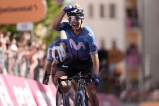 Pelayo Sánchez logra una gran victoria en el Giro