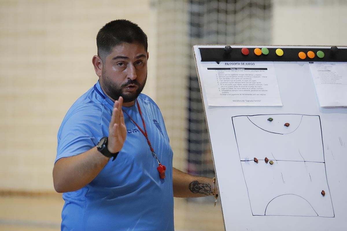 Las imágenes del primer entrenamiento del Córdoba Futsal en Vista Alegre