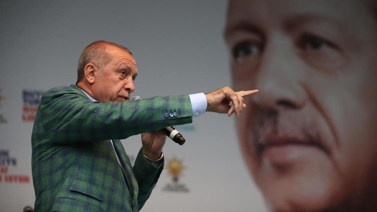 El presidente turco, Recep Tayyip Erdogan, durante un mitin en Estambul.